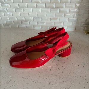 Elegant Red Women's Shoes with Bow Detail